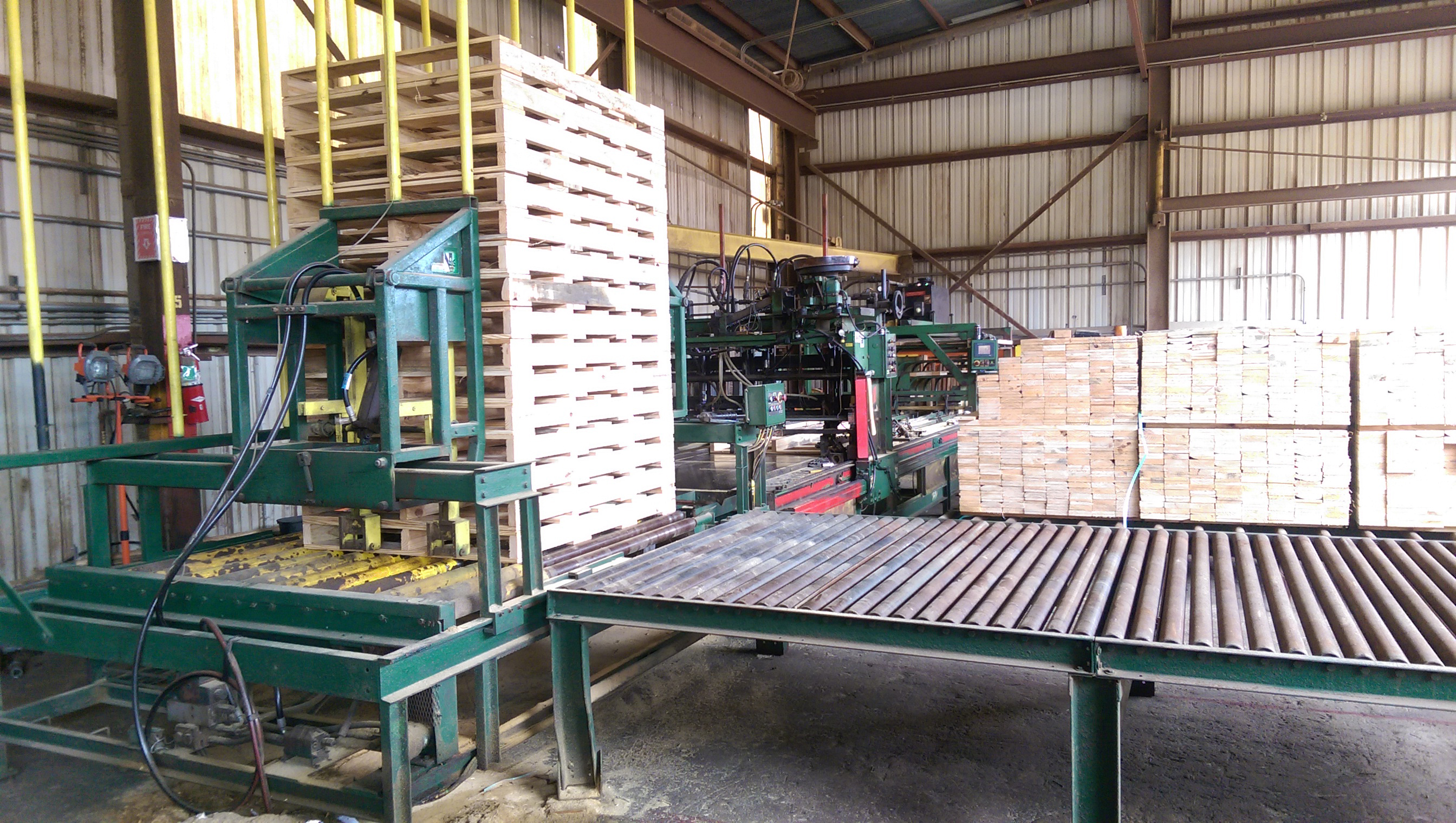 Houston pallets - Machine Built Pallets